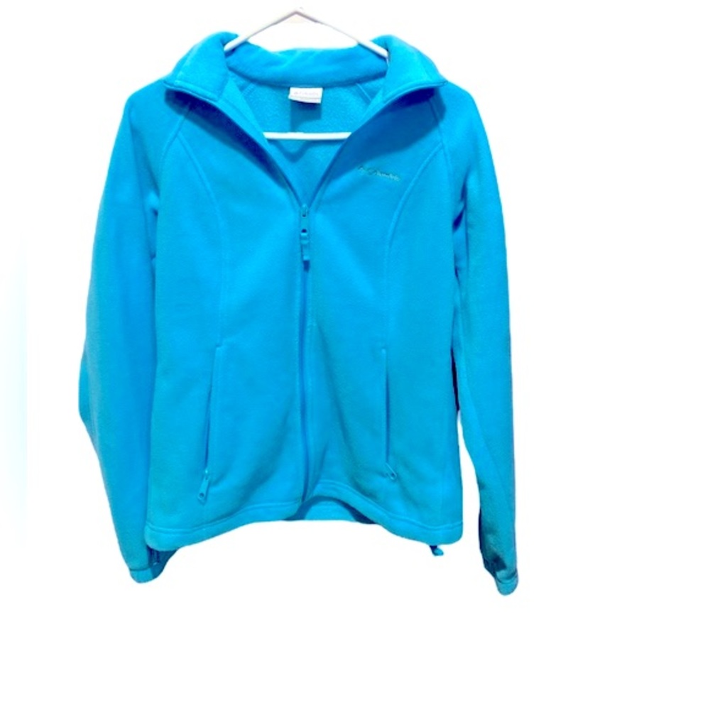 Women’s Columbia Fleece Jacket. Great Pre-Owned Condition. Blue, Size-Small.